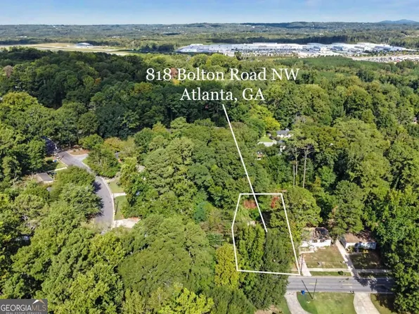 818 Bolton Rd NW, Atlanta, GA 30331