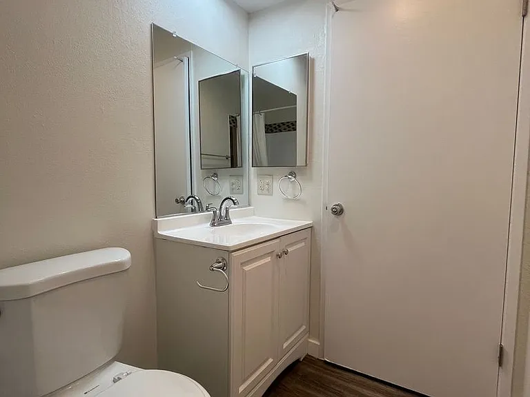 24838 Newhall Avenue — Photo 6