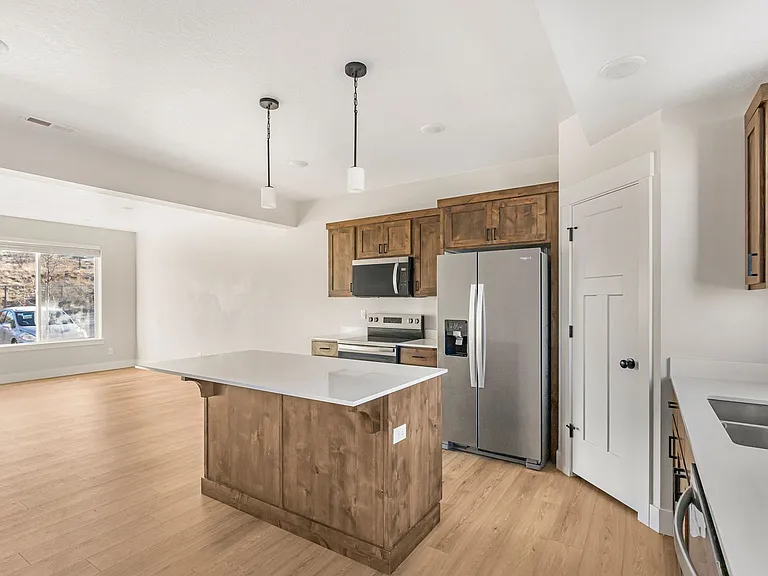 The Grove Apartments — Photo 23