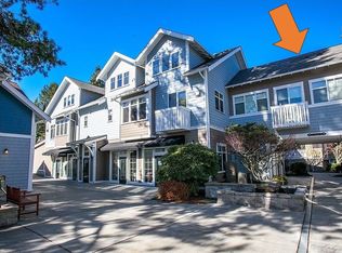 115 Hall Brothers Loop NW UNIT 205, Bainbridge Island, WA