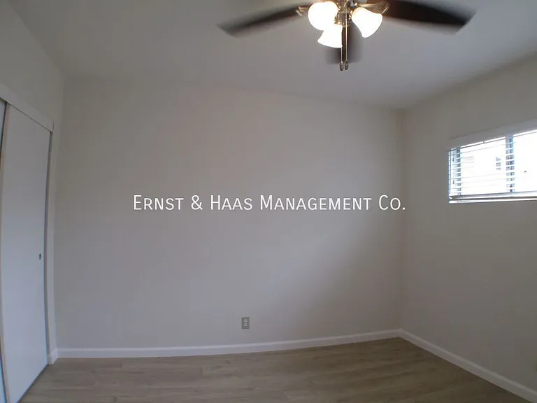 2735 E Broadway #3 — Photo 12