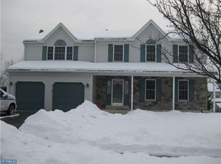 4530 Hillside Rd, Reading, PA 19606