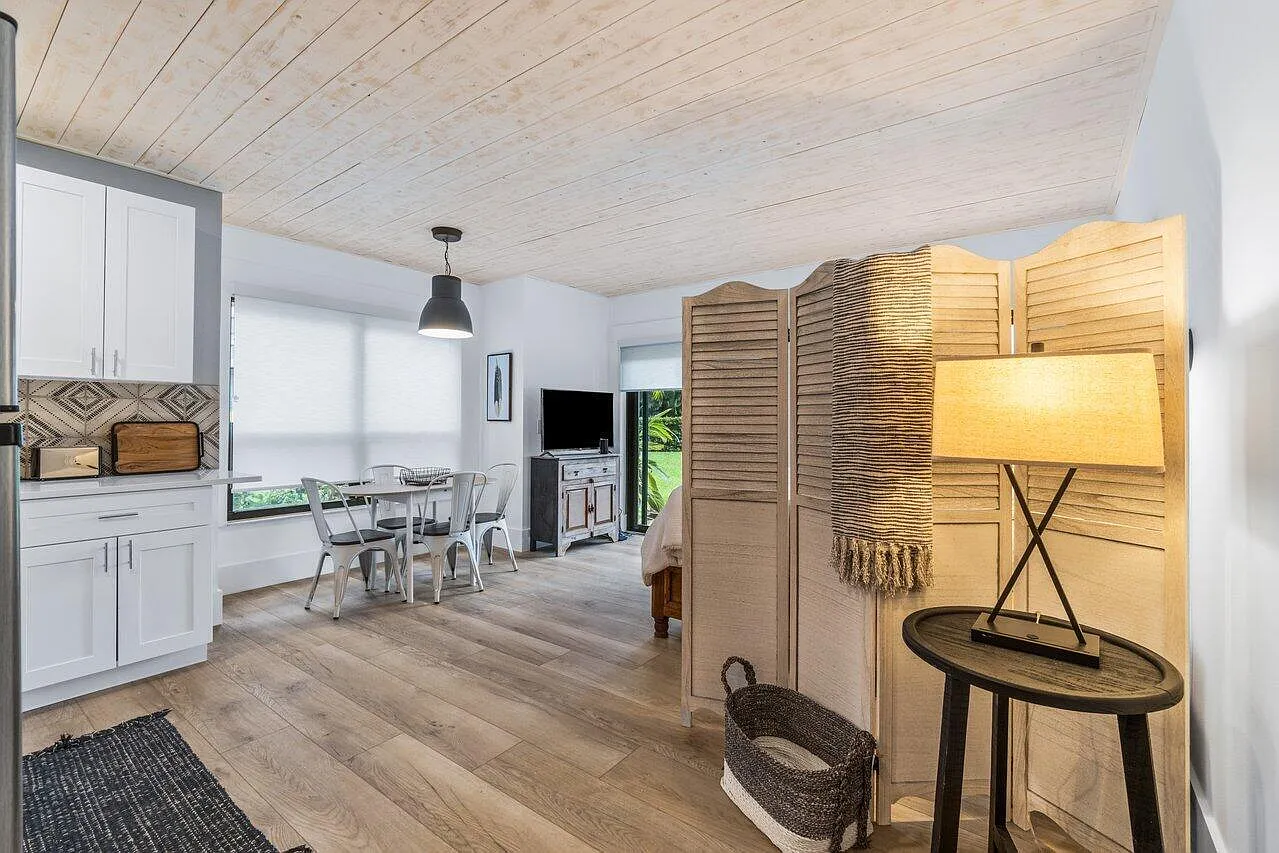 1 bed, 1.0 bath, 500 sqft, $4,000 — Photo 3