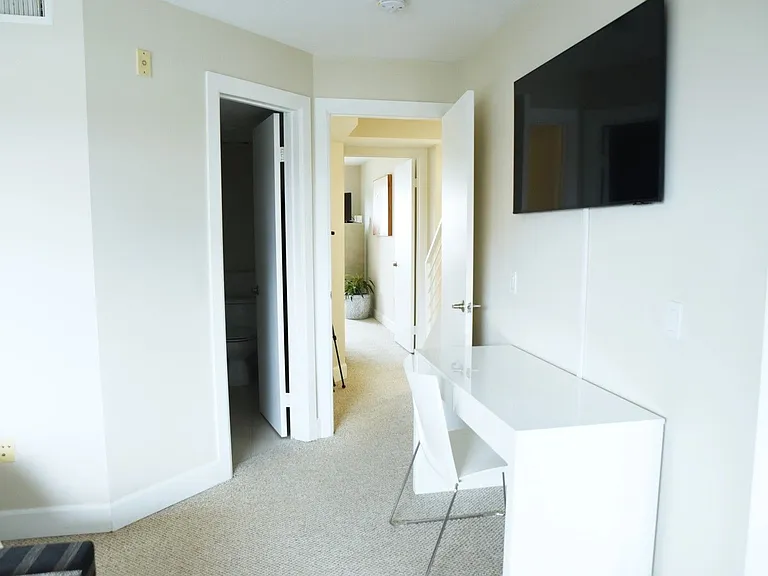401 N Coast Hwy N #304 — Photo 12