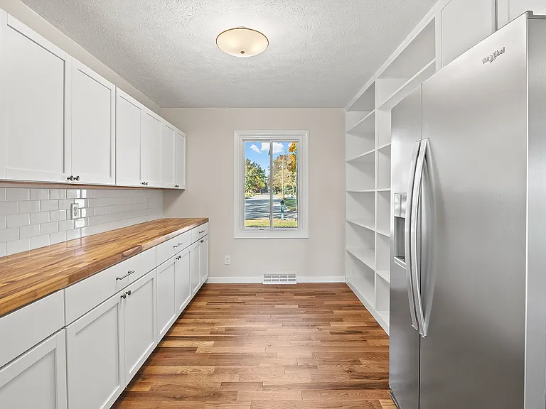 3839 Rome Dr — Photo 10