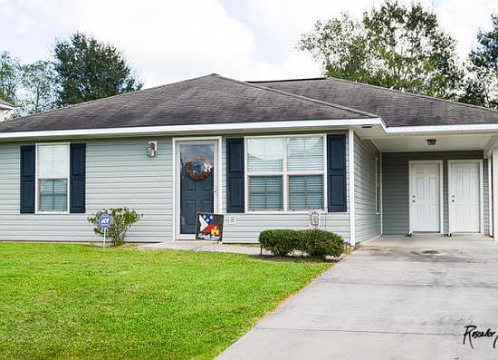1st image of 403 Oak Springs Ln