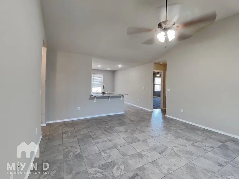 2109 N Lexington St — Photo 8
