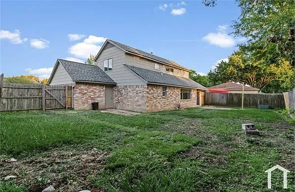 13103 Mills Bend St — Photo 16