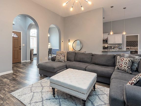 4th image of 5211 Summer Meadows Ln