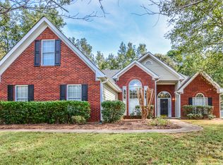 5357 Fawn Ivey Ln, Buford, GA 30519