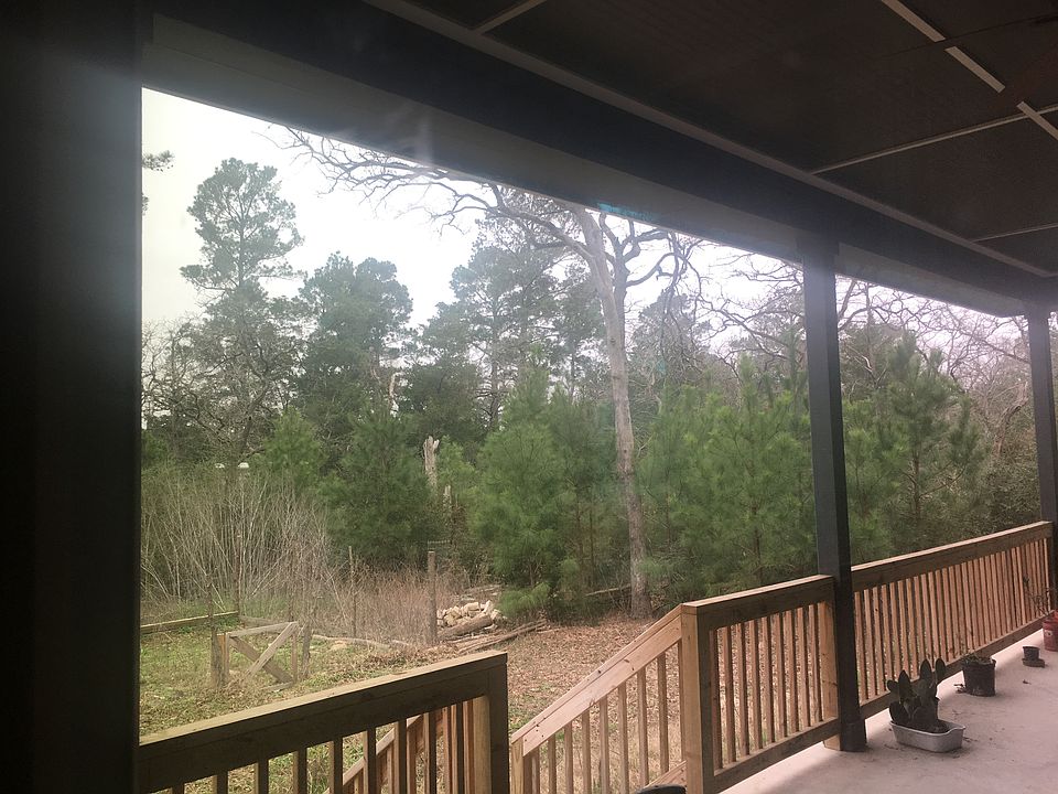 1st image of 146 N Buckhorn Dr
