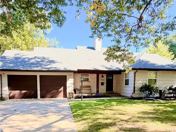 7825 Rosewood Dr, Prairie Village, KS 66208