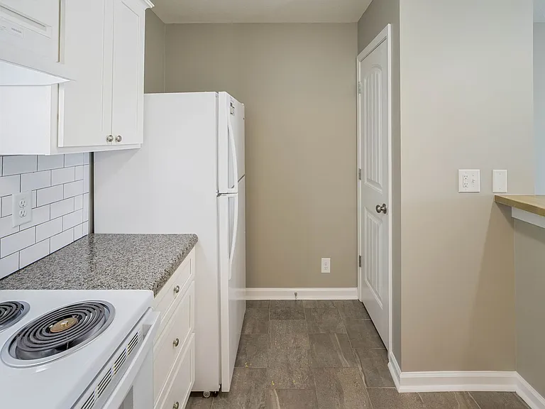 Autumn Ridge Apartment Community — Photo 63