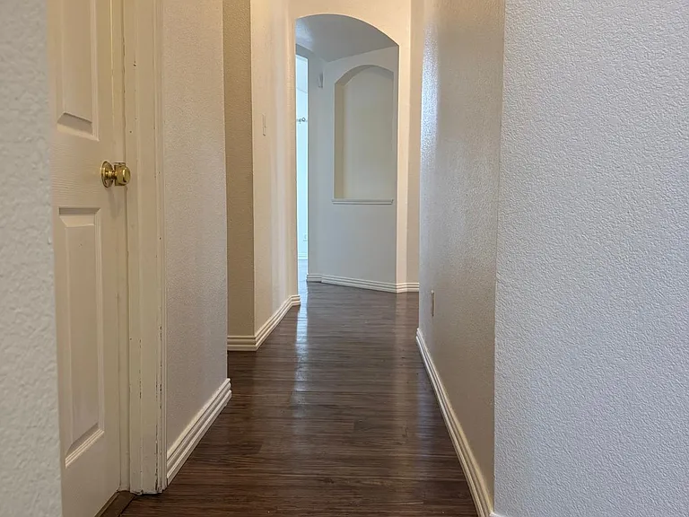 324 Arbor Glen Dr — Photo 6