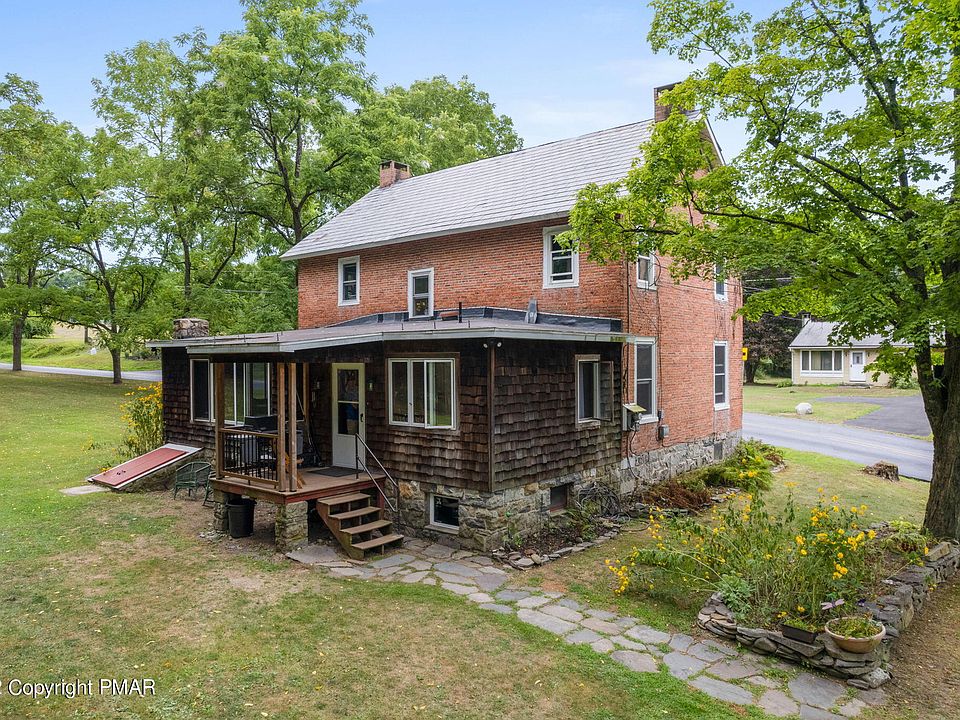 4009 Manor Dr, Stroudsburg, PA 18360 | Zillow