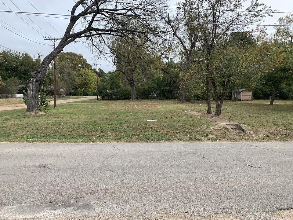 1st image of 310 NE East St