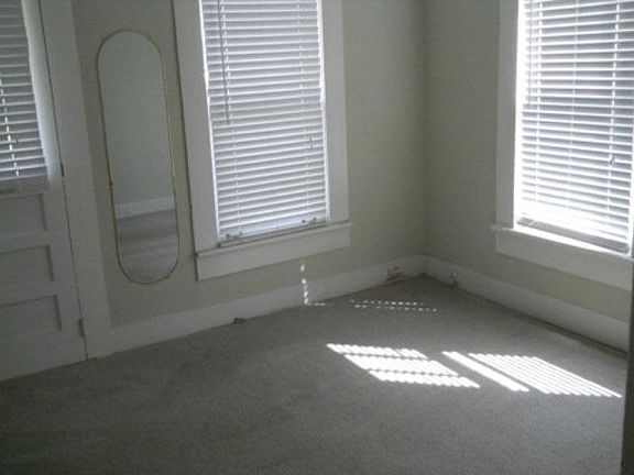 4th image of 1200 Belleville Ave