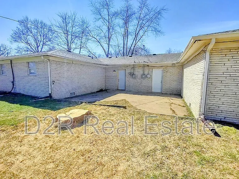 7819 Southfield Dr — Photo 3