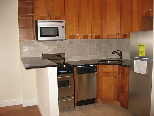 Rented by CNYC Apartments | media 10