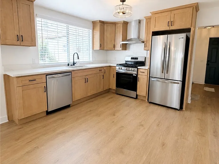 7534 Fern Ave — Photo 2