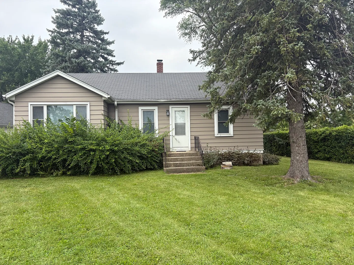 3 bed, 1150 sqft, $3,000 — Photo 1