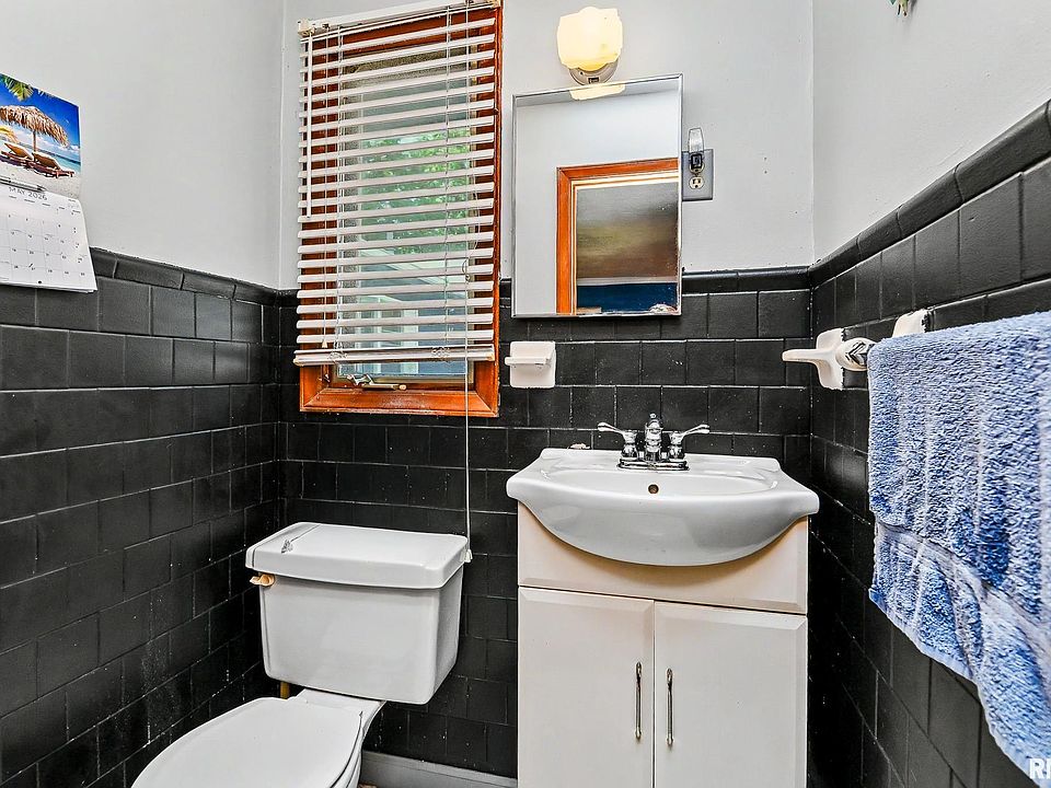 7th image of 100 Marion St