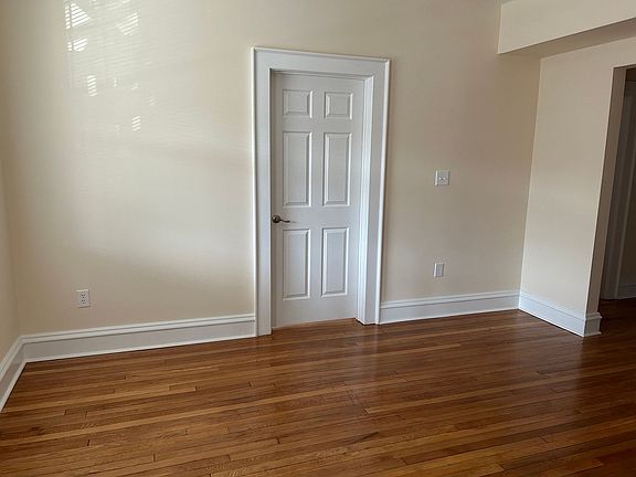 3rd image of 2826 W Grace St APT 5