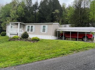 1126 Sycamore Ln, Clearfield, PA 16830