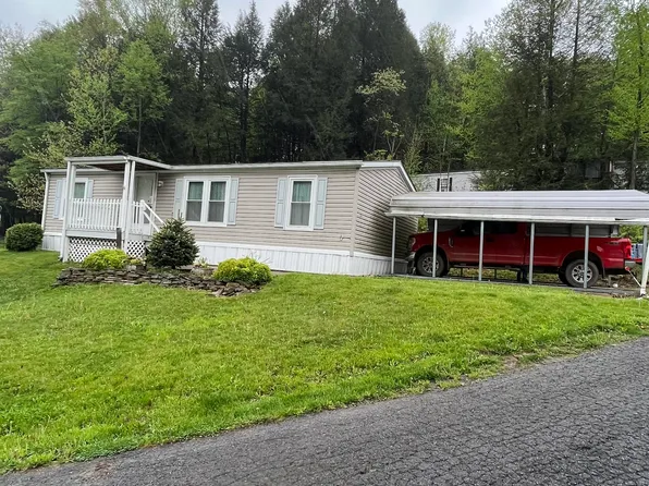 1126 Sycamore Ln, Clearfield, PA 16830