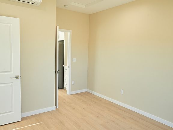 2nd image of 4875 Bancroft St #3