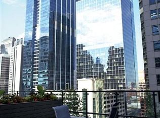 1750 N Wells St APT 201, Chicago, IL