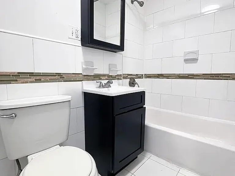 448 Saint Nicholas Ave #2D — Photo 7