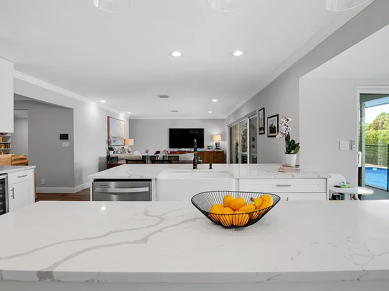 23313 Lago Mar Cir — Photo 18