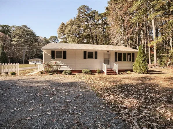 1155 Pine Hall Rd, Mathews, VA 23109