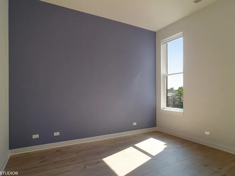 1507 W Carmen Ave #2E — Photo 10