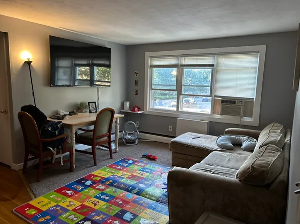 433 W Elm St APT 10, Brockton, MA 02301