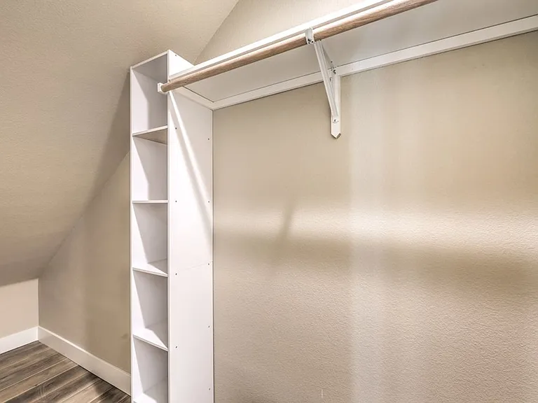 729 Milan Ave — Photo 16