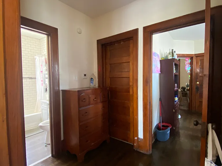 1808 E Webster Pl — Photo 1
