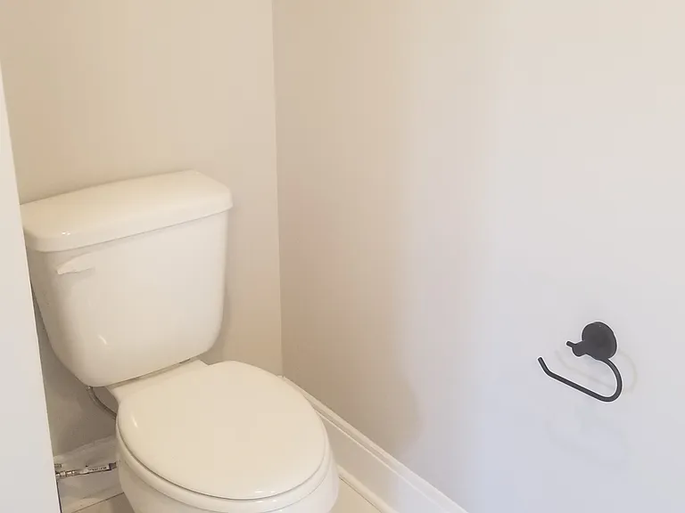 1121 Lawrence Ave #6 — Photo 27
