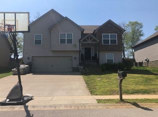 428 Leslie Wood Dr, Clarksville, TN 37040