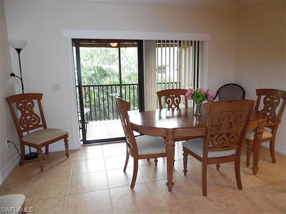 5th image of 4921 SW 16th Pl APT 202