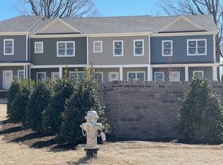 100 Hoopers Ln, Blacksburg, VA 24060