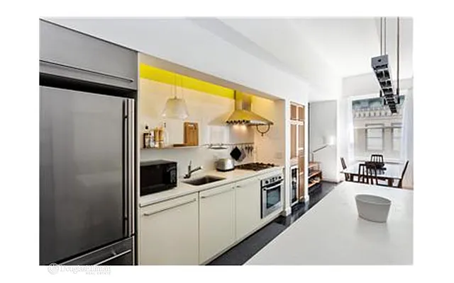 Sold by Douglas Elliman | media 14