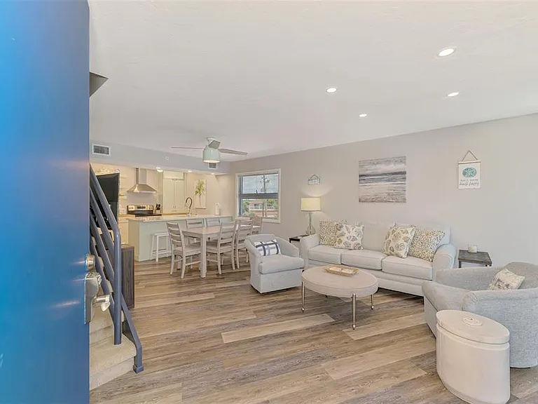 2400 N Beach Rd #17 — Photo 10