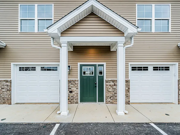 160 Spring Oaks Blvd, Bowling Green, KY 42101