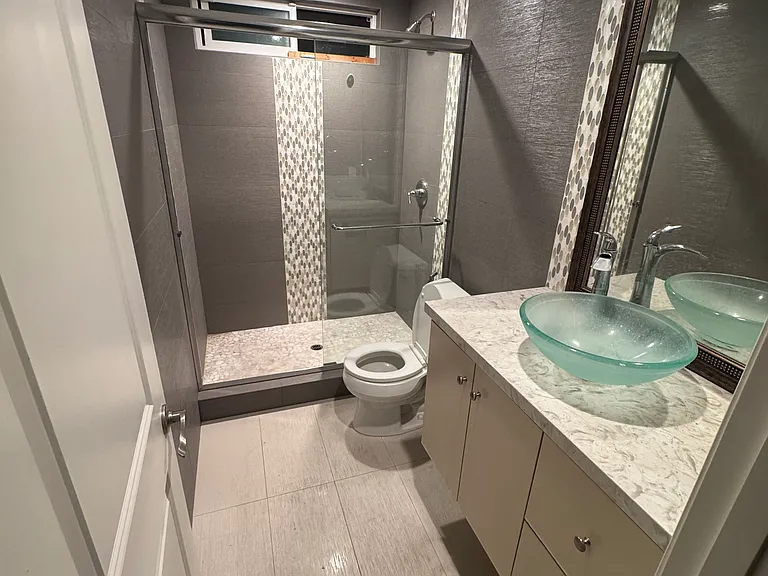 4326 Surrey Dr #2 — Photo 7