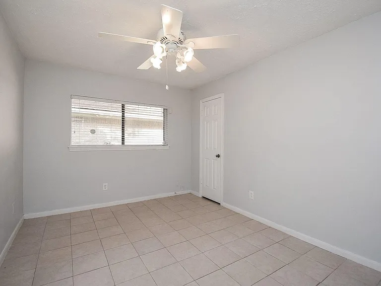 14418 Royal Hill Dr — Photo 21