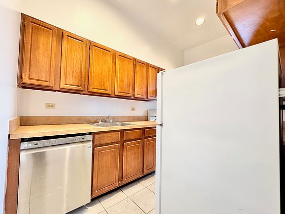 5th image of 45-02 Ditmars Blvd #426A