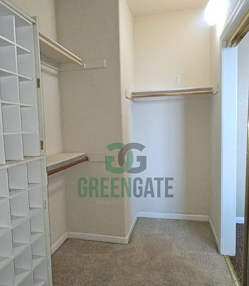 571 Zurich Dr — Photo 38