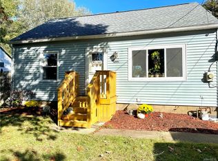 6591 Hamilton Dr, Derby, NY 14047